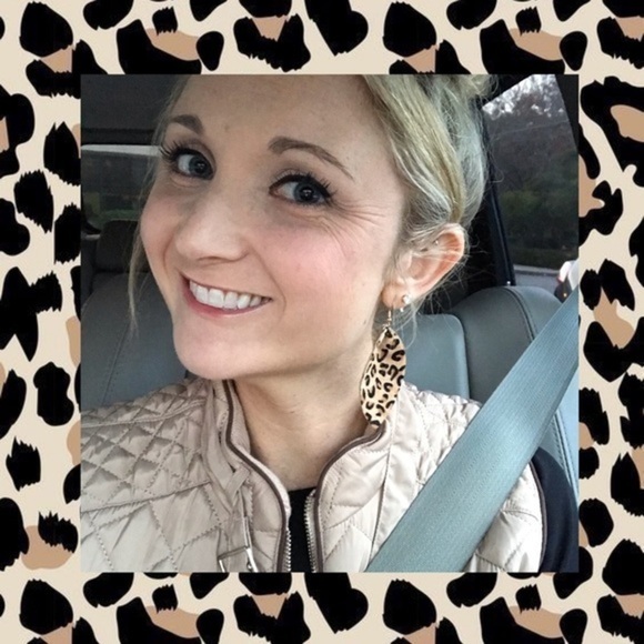 NWT leather leopard print earrings - Picture 3 of 8